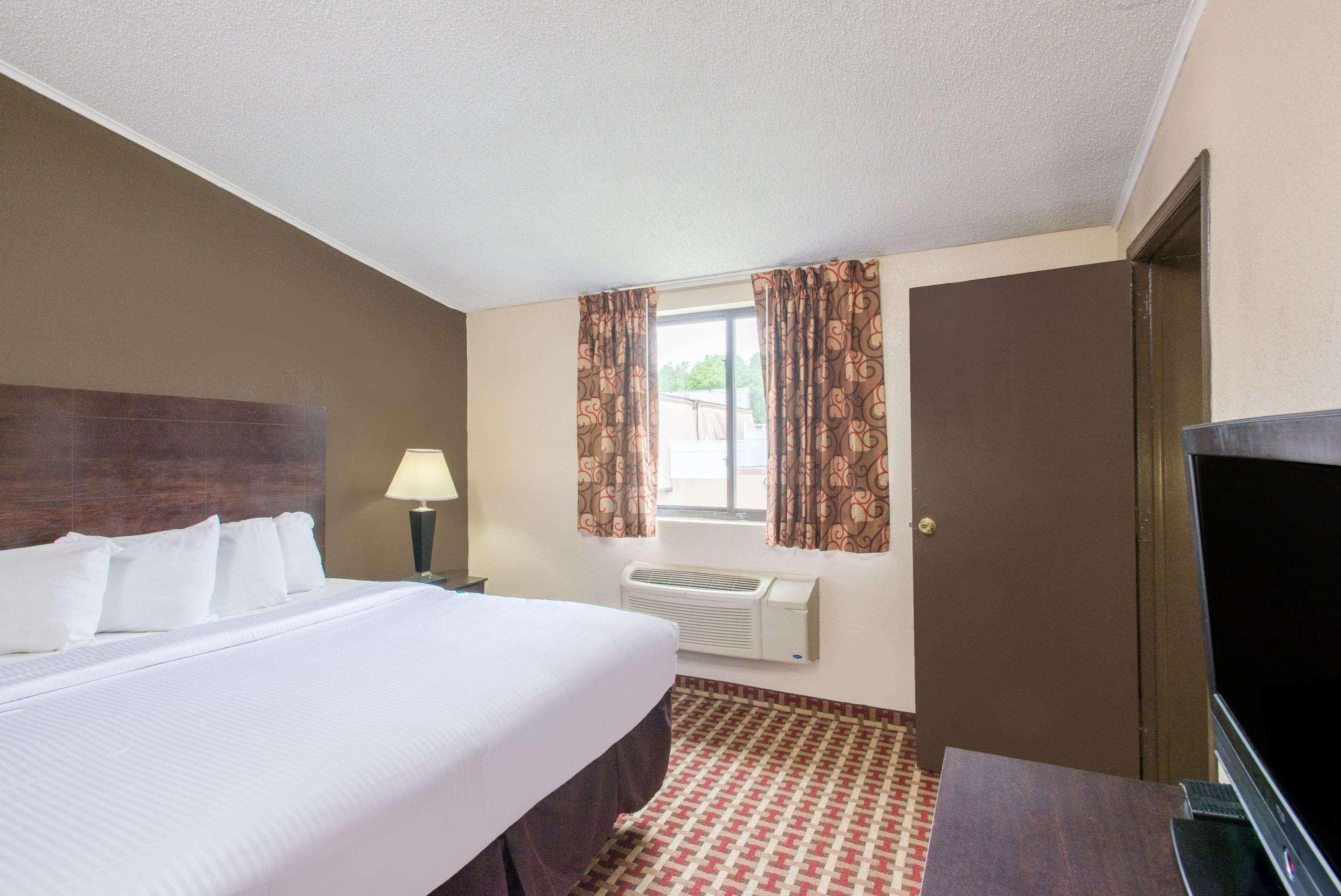 Ramada By Wyndham Bethlehem 3*