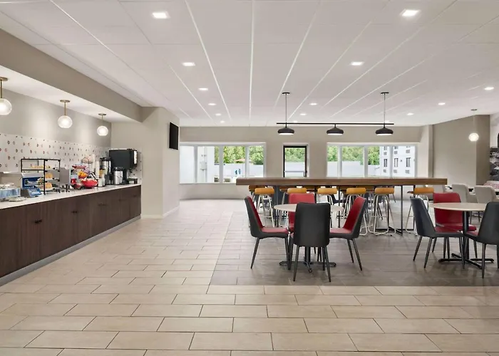 Ramada By Wyndham Allentown Bethlehem