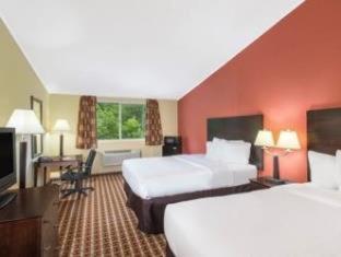 Ramada By Wyndham Bethlehem Hotel