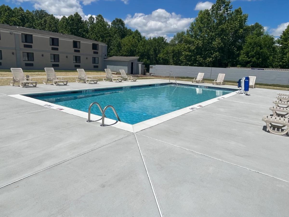 Ramada By Wyndham Bethlehem Hotel