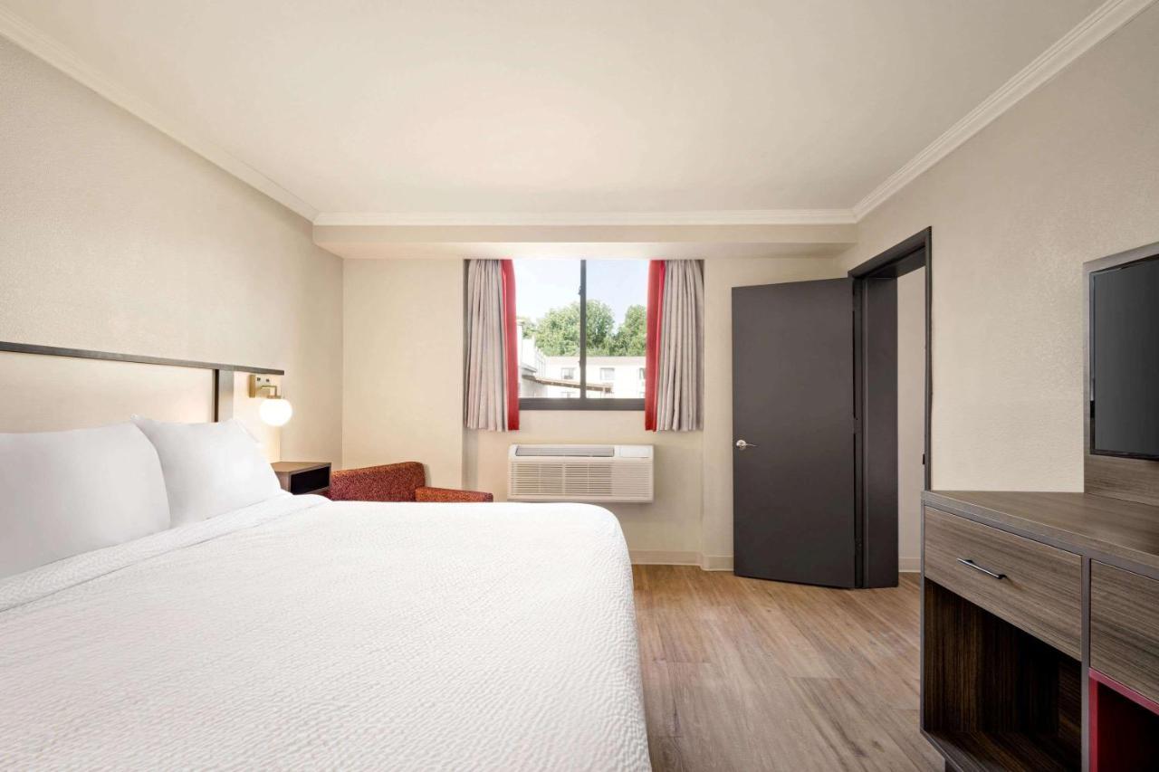 Ramada By Wyndham Bethlehem Allentown