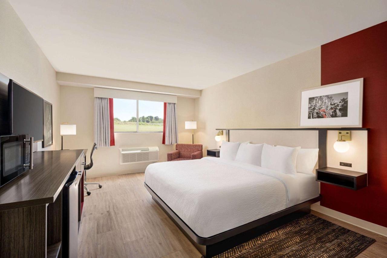Ramada By Wyndham Bethlehem Hotel 3*